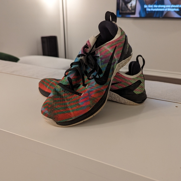 Men's Nike Metcons 9.5 - Picture 1 of 4